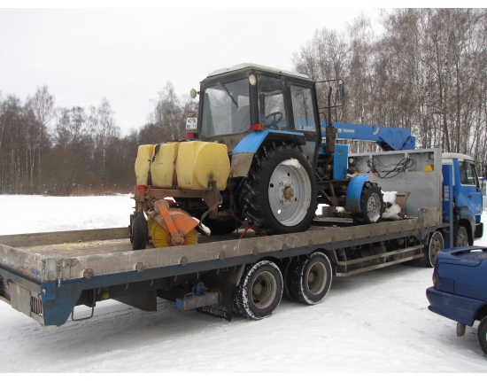 Перевозка трактора в Санкт-Петербурге (фото, фотография)